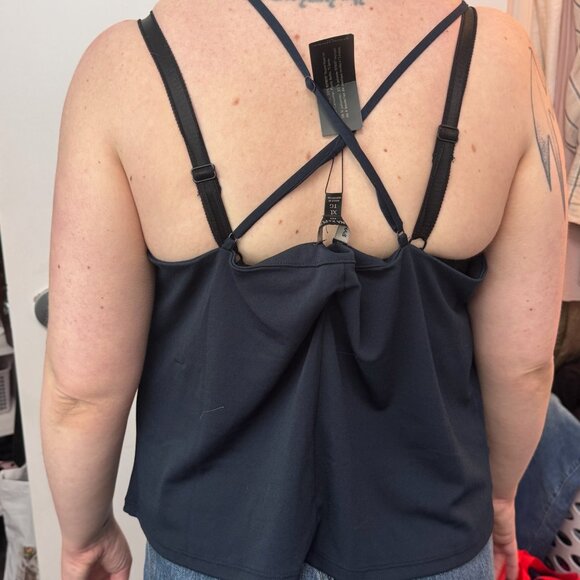✨ Banana Republic | Drape Front Navy Cami | Size XL ✨ - Picture 2 of 8